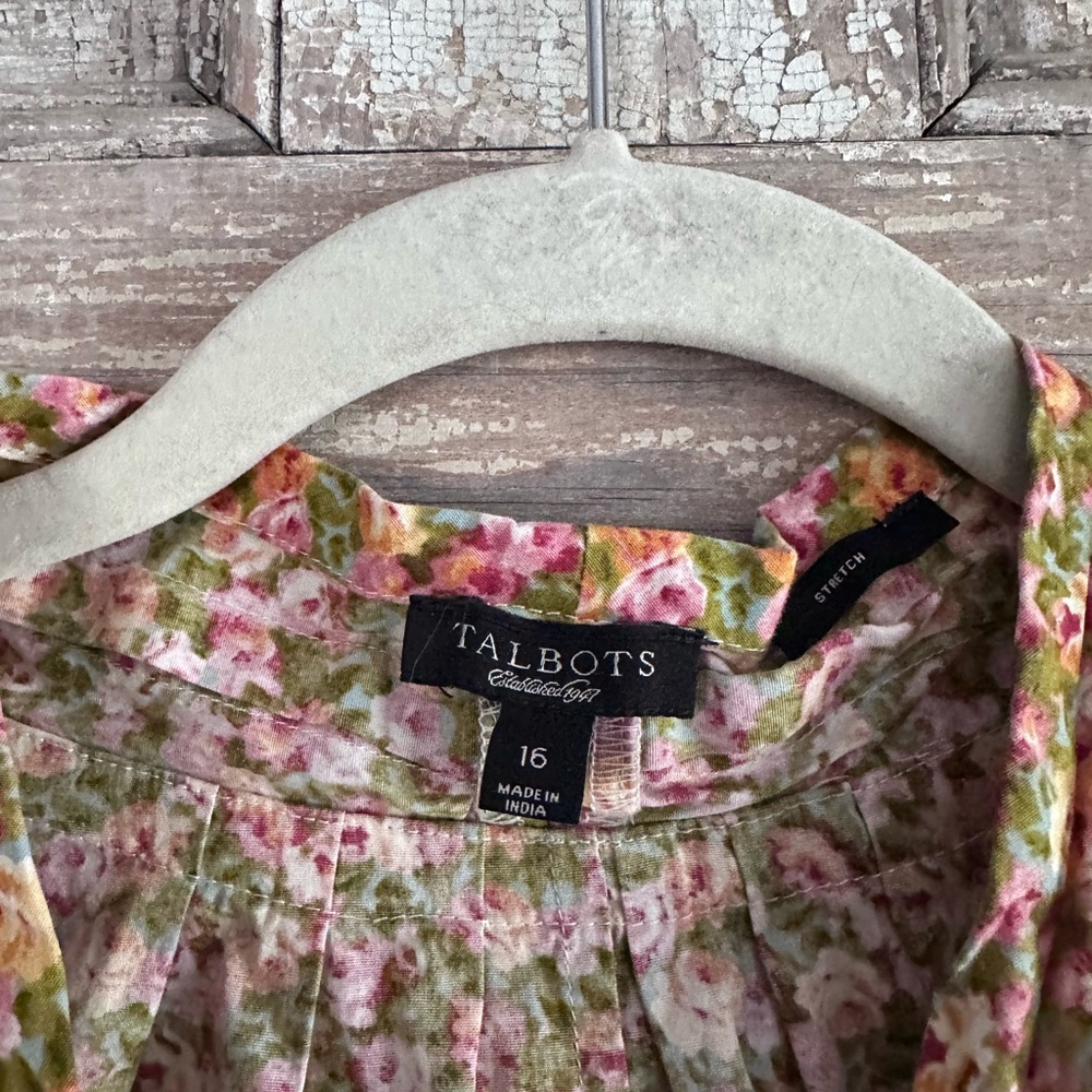 Talbots Floral Sleeveless Top - Picture 3 of 5